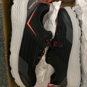 Women’s Columbia hiking shoes